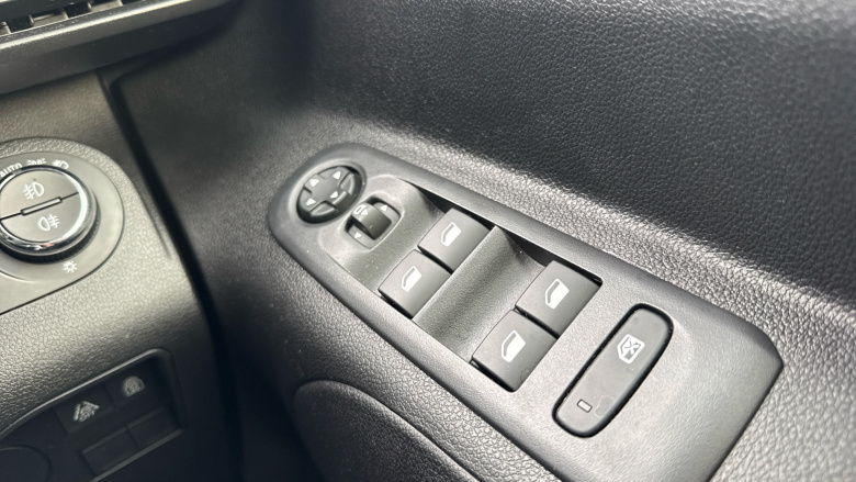 Vauxhall Combo Life 1.5 Turbo D SE 5dr Diesel Estate